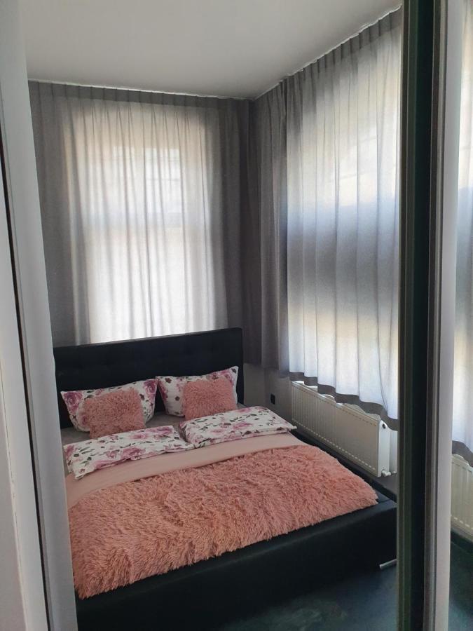 Apartament Sto Metrow Od Morza Swinoujscie Bagian luar foto