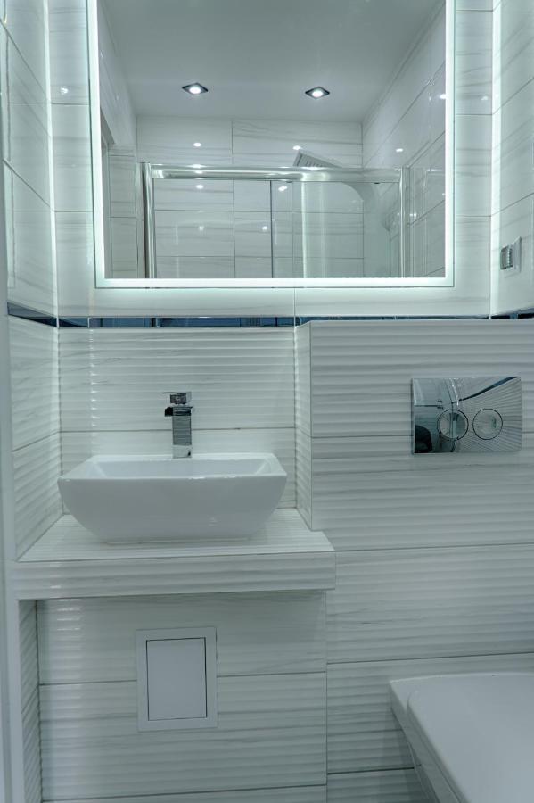 Apartament Sto Metrow Od Morza Swinoujscie Bagian luar foto
