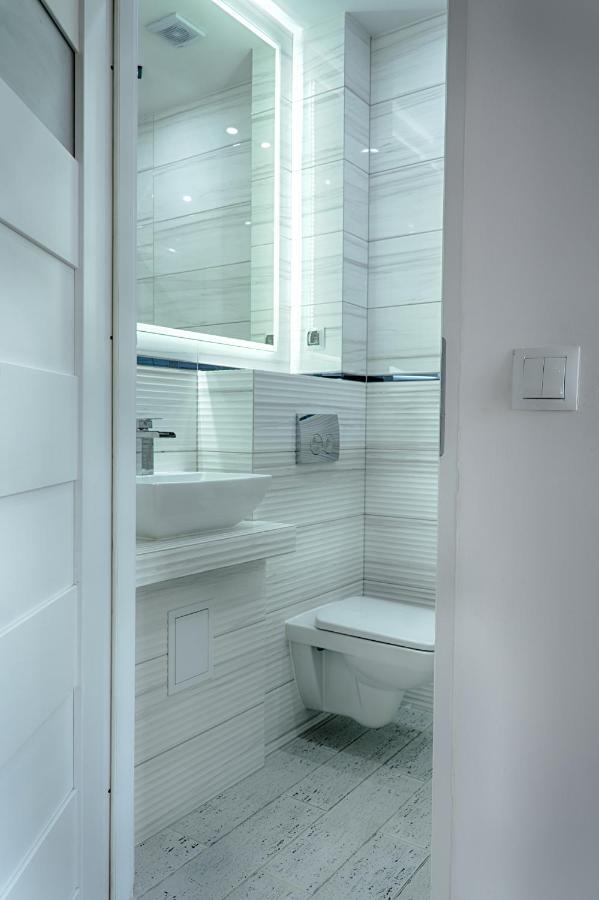 Apartament Sto Metrow Od Morza Swinoujscie Bagian luar foto