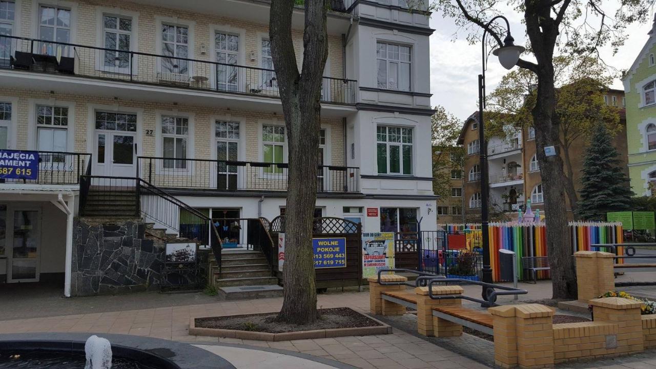 Apartament Sto Metrow Od Morza Swinoujscie Bagian luar foto